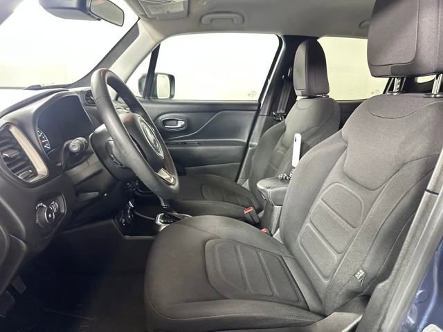 Used 2022 Jeep Renegade Latitude image 11