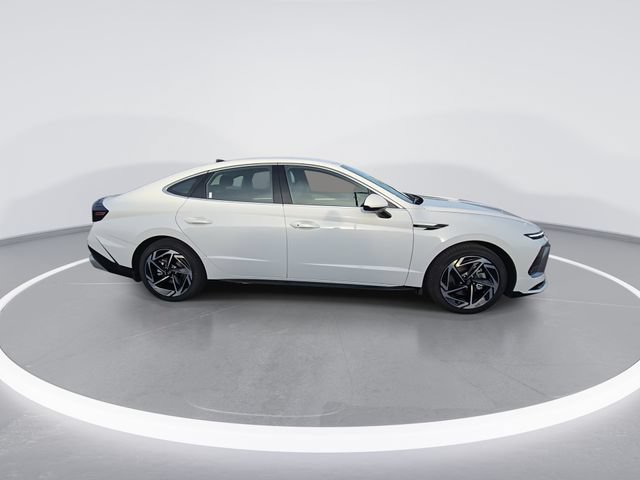 New 2026 Hyundai Sonata SEL AWD/4WD image 9