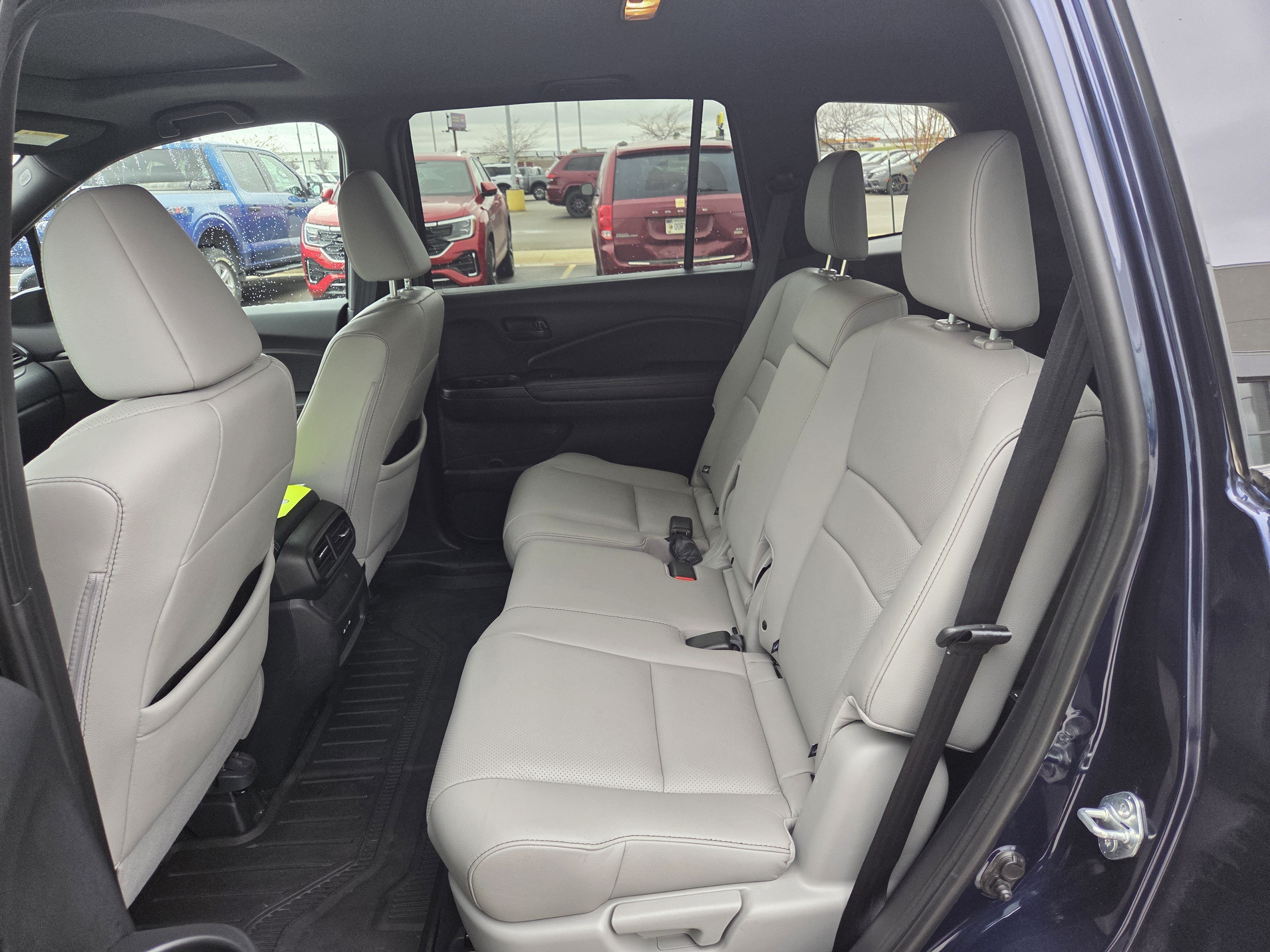 Used 2024 Honda Passport EX-L image 8