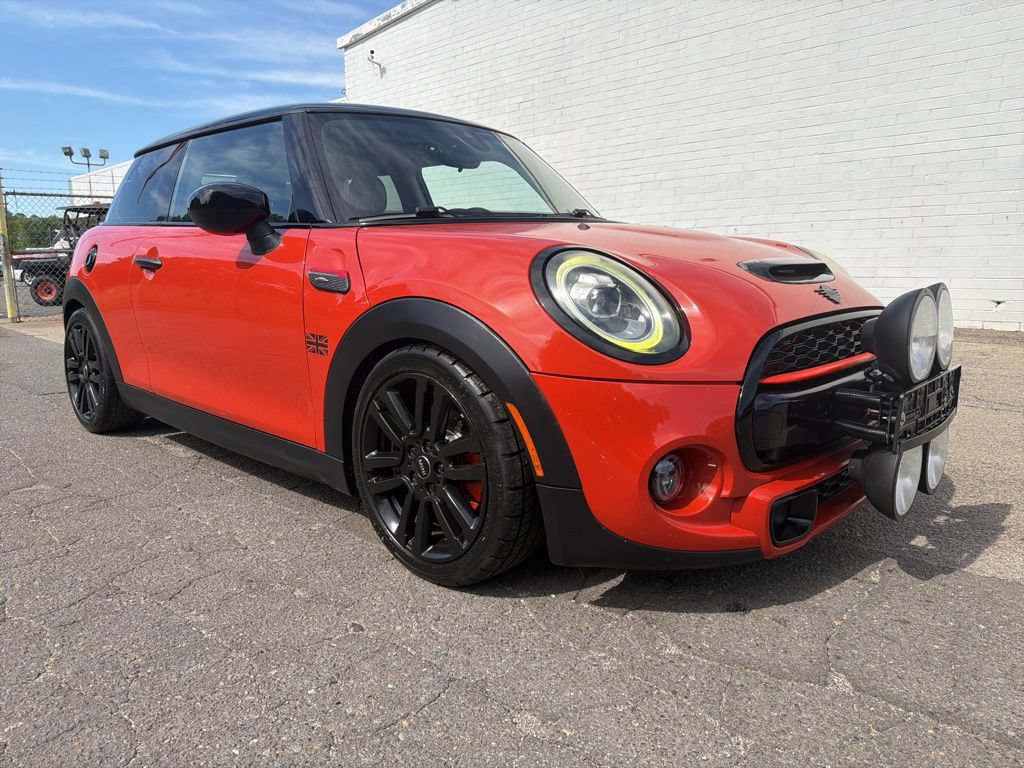 Used 2020 MINI Cooper S 2-Door Hardtop FWD image 8
