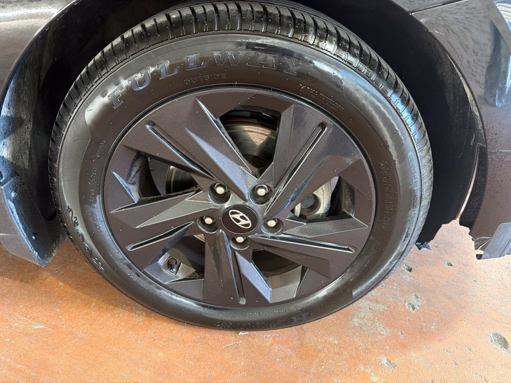 Used 2021 Hyundai Elantra SEL FWD image 10