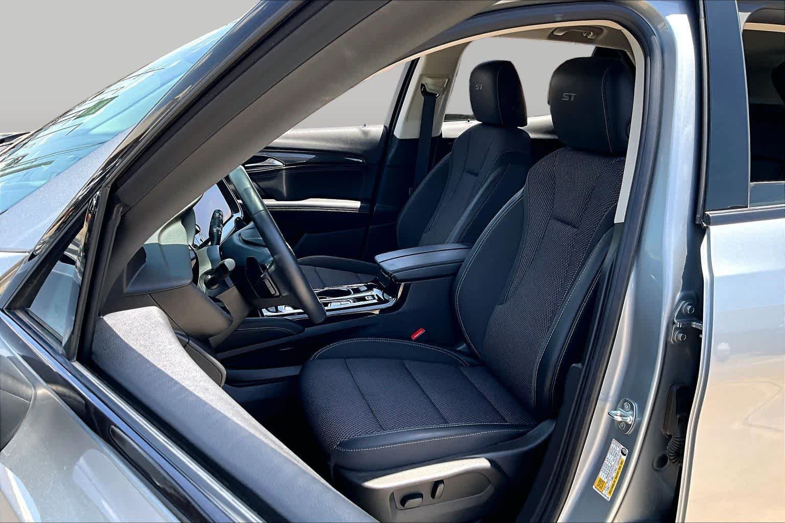 Certified 2023 Buick Envision Preferred w/ Sport Touring Package AWD/4WD image 14
