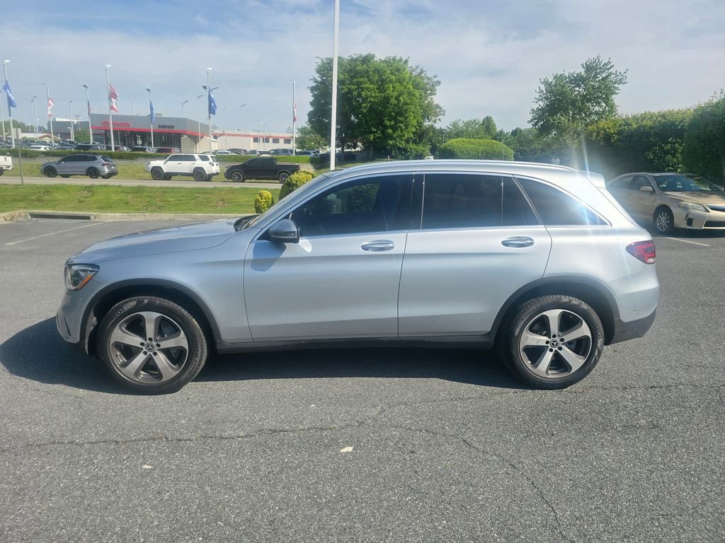 Used 2021 Mercedes-Benz GLC 300 4MATIC image 5