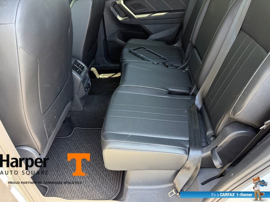 Used 2022 Volkswagen Tiguan SE image 10