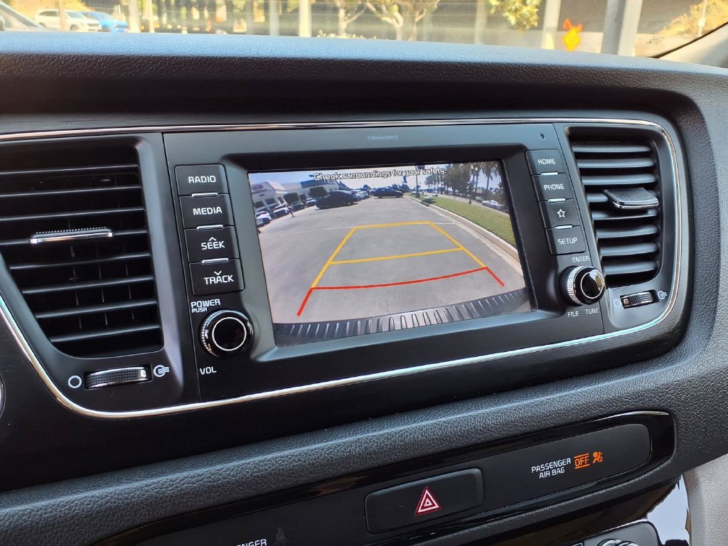 Used 2019 Kia Sedona EX FWD image 24