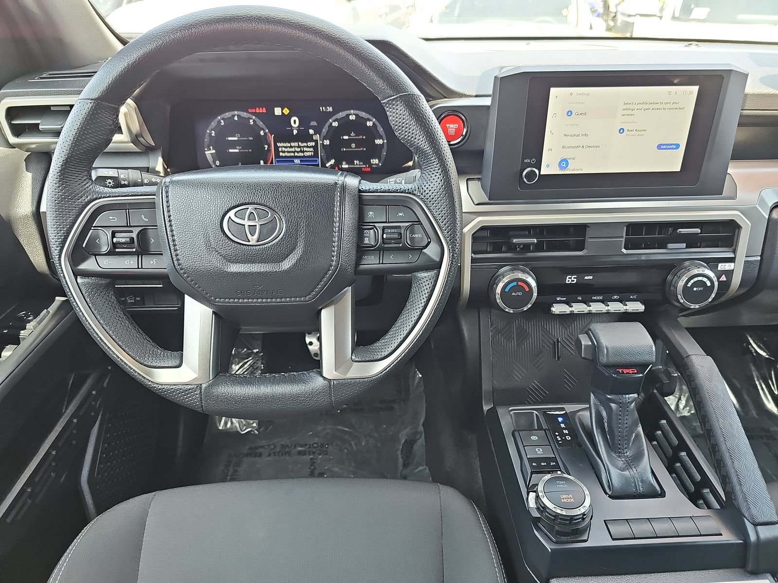 Used 2025 Toyota Tacoma TRD Sport AWD/4WD image 15