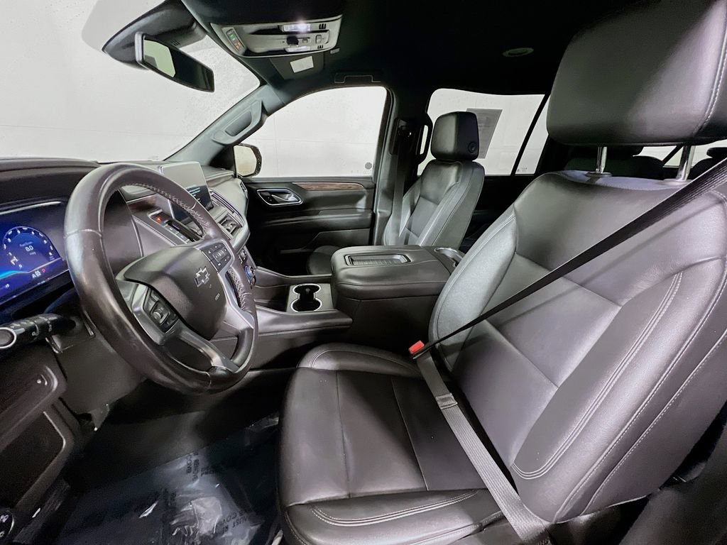 Used 2022 Chevrolet Suburban Z71 image 17