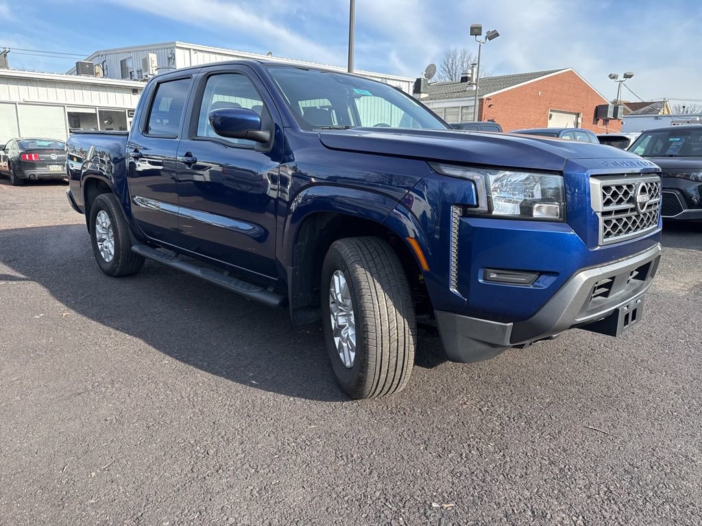 Used 2022 Nissan Frontier SV w/ Technology Package image 3