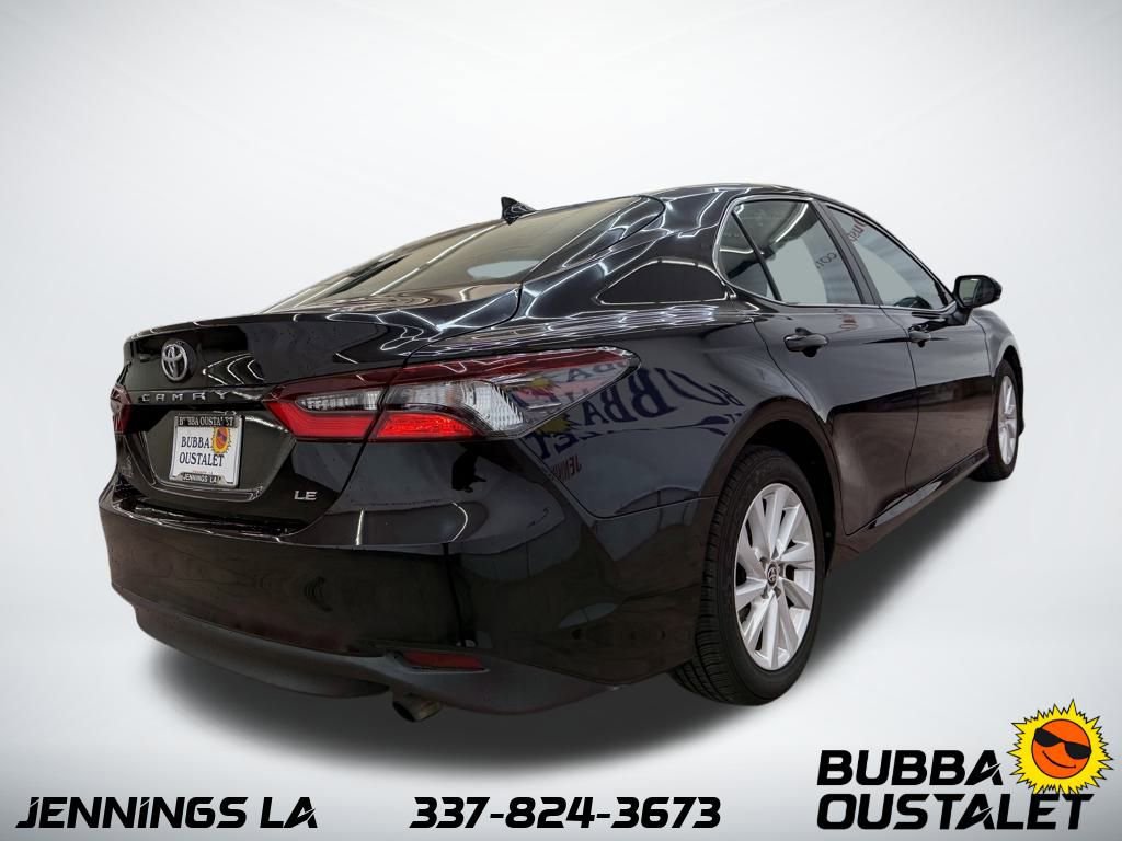 Used 2024 Toyota Camry LE image 5