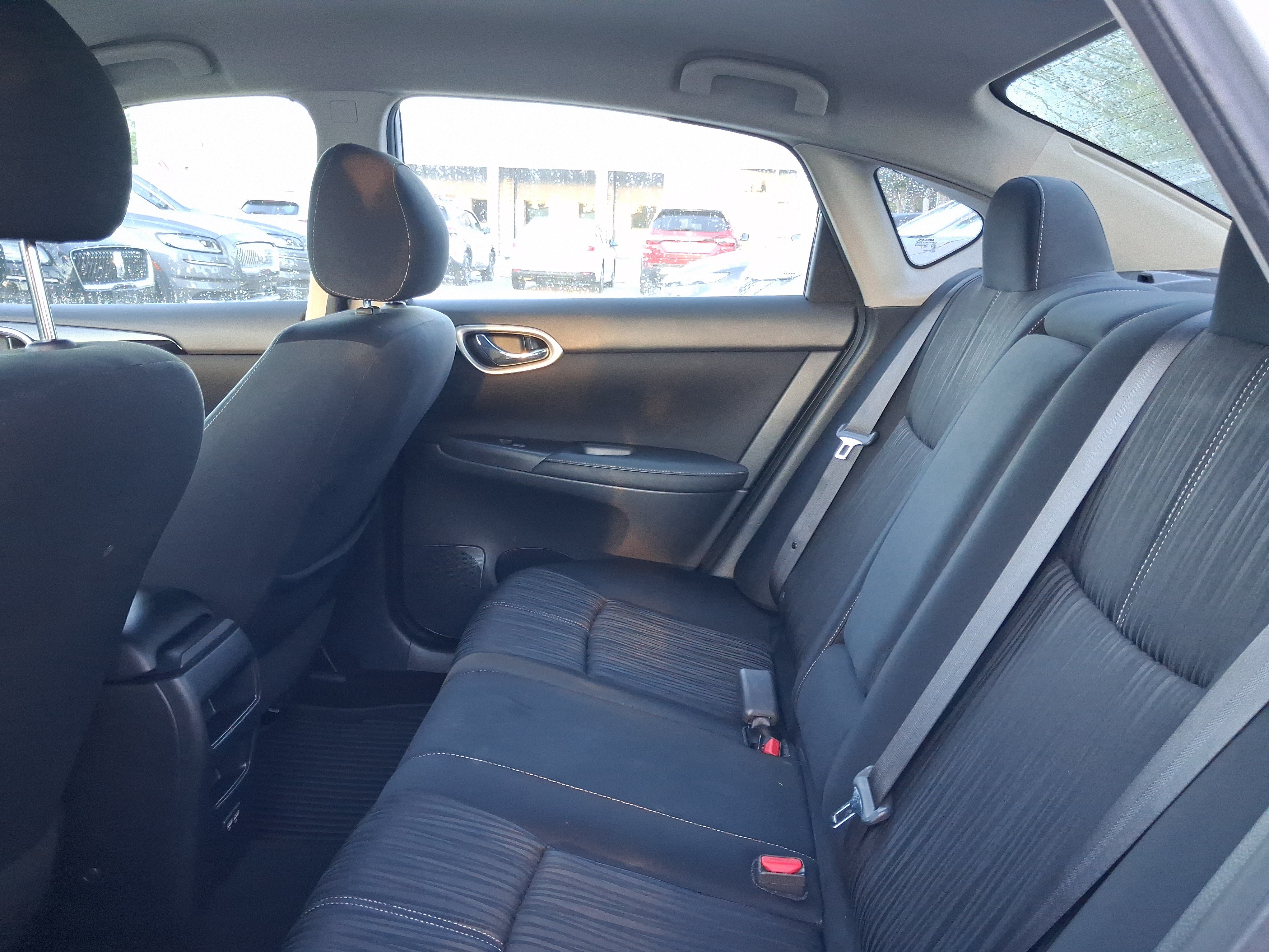 Used 2018 Nissan Sentra SV FWD image 6