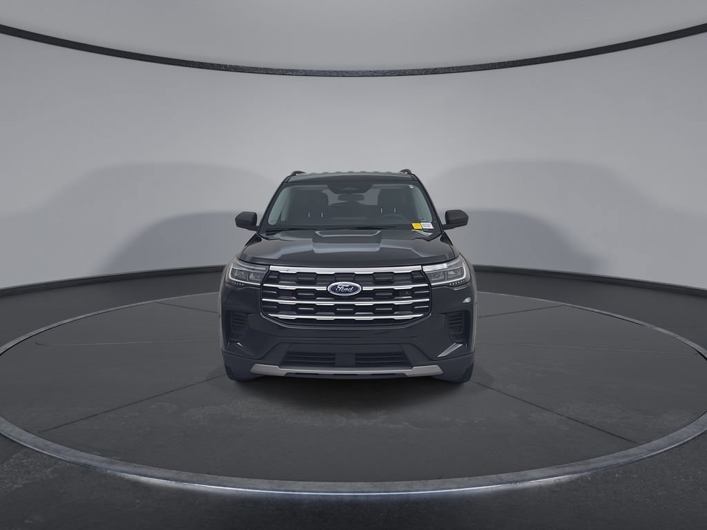 Used 2025 Ford Explorer Active AWD/4WD image 5
