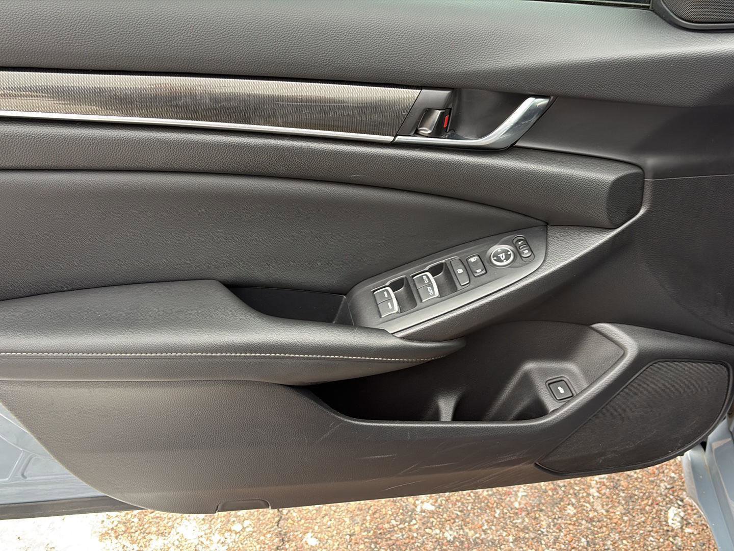 Used 2022 Honda Accord Sport image 8