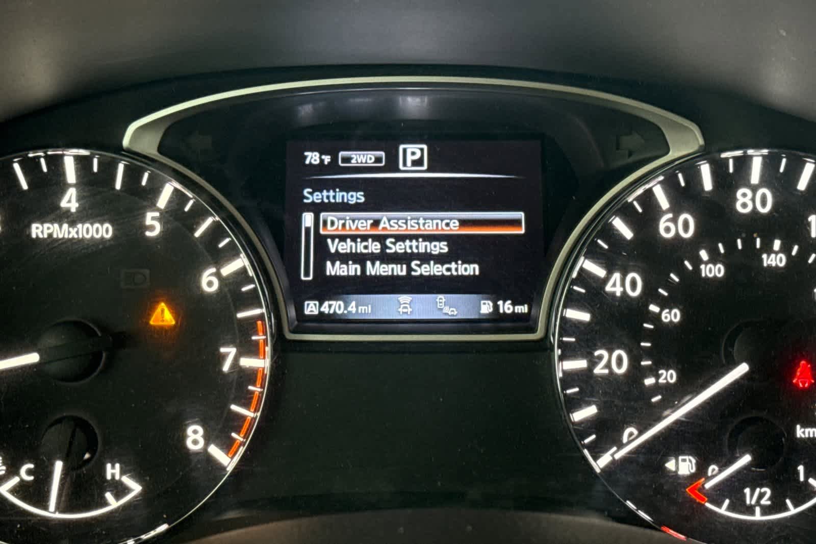 Used 2020 Nissan Pathfinder SV image 28