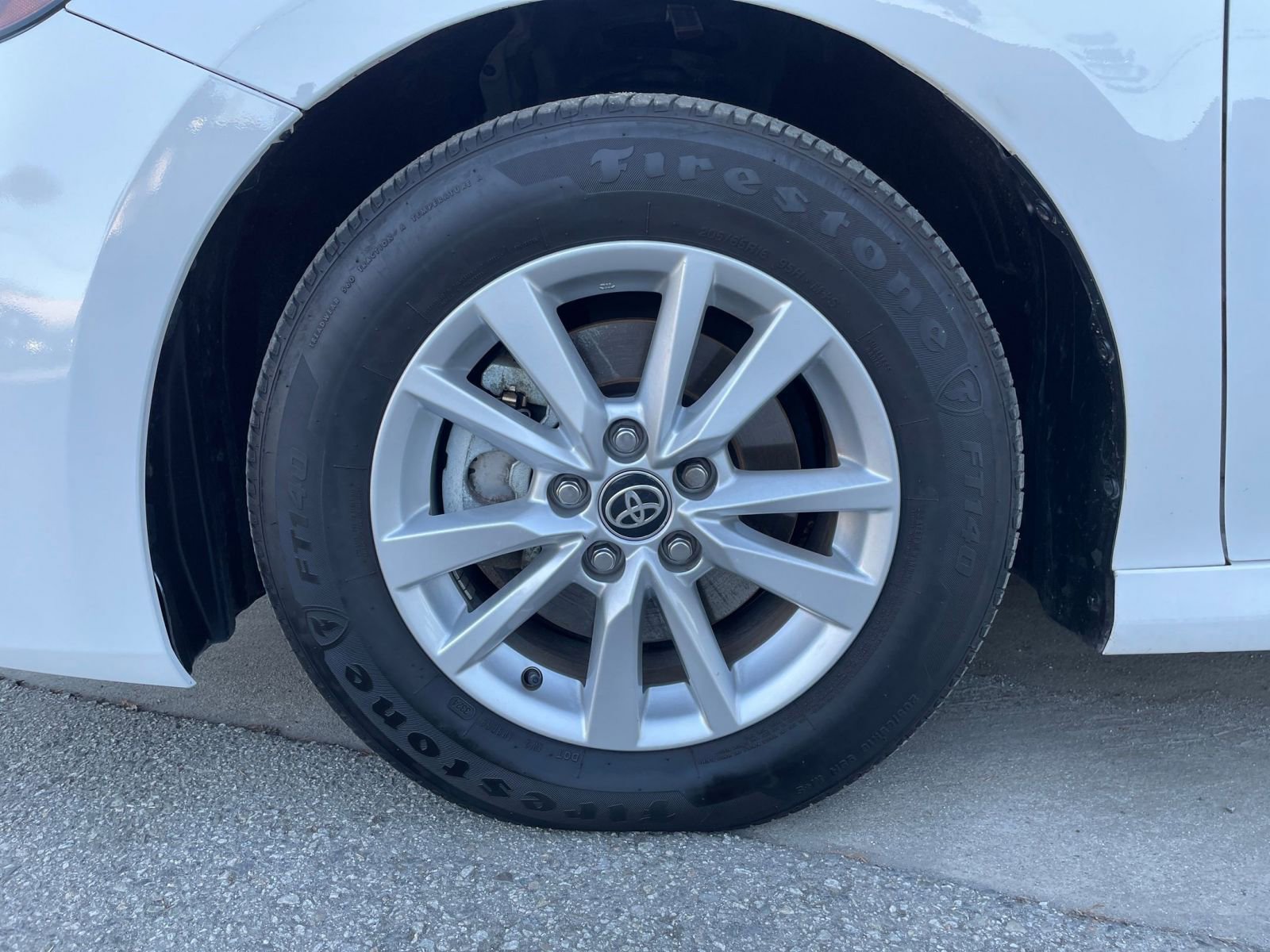 Used 2025 Toyota Camry LE image 30