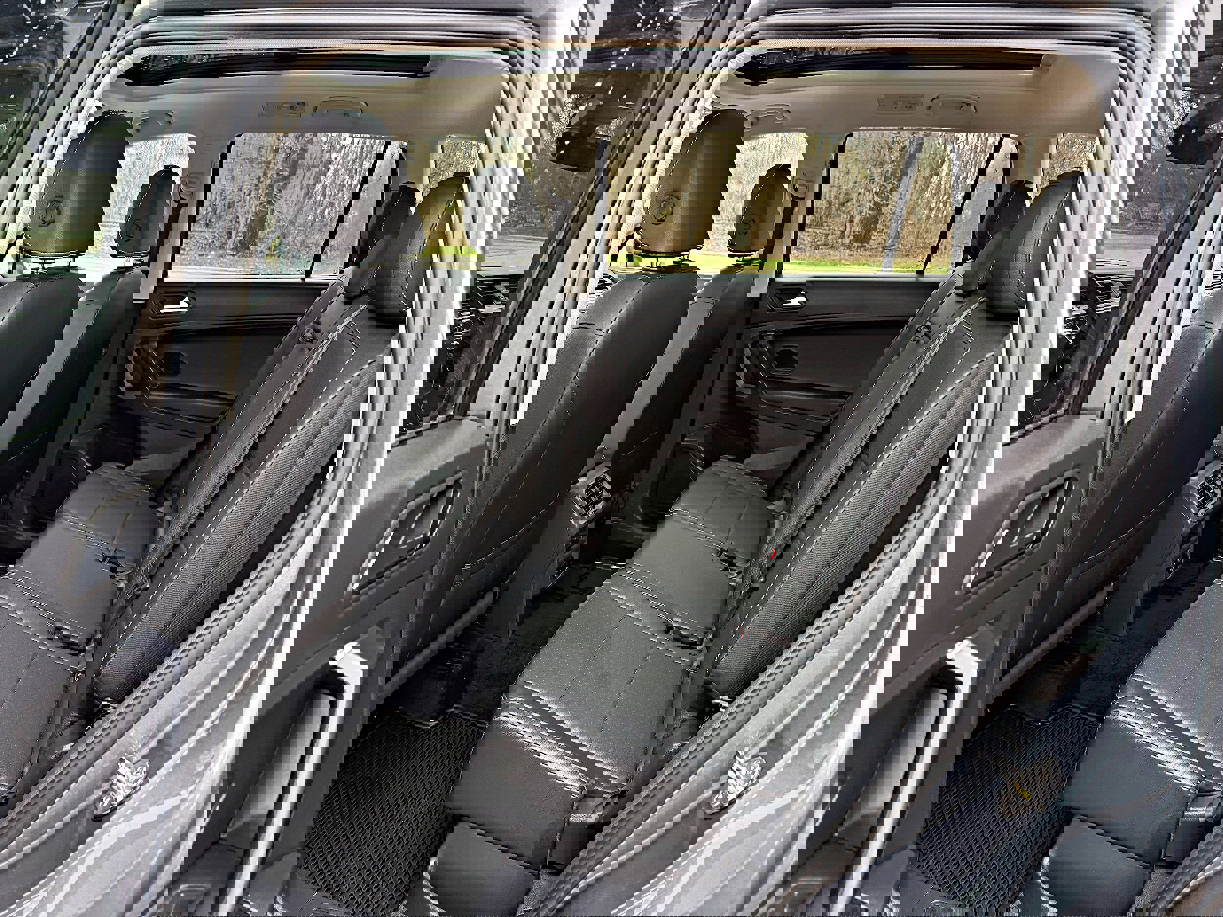 Used 2021 Volkswagen Tiguan SEL w/ 2-Row Tiguan MDO Package image 21