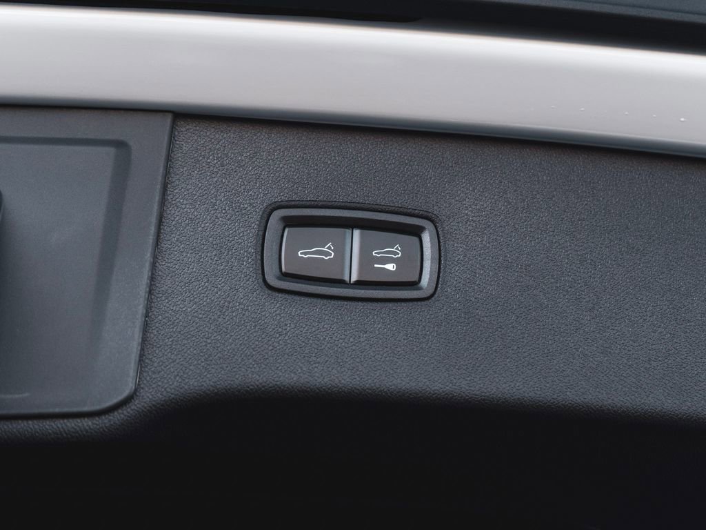 New 2025 Porsche Cayenne image 35