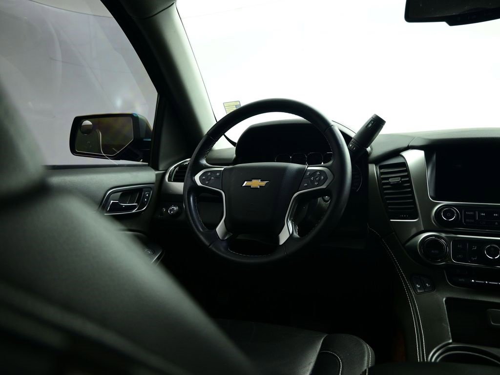 Used 2020 Chevrolet Suburban LT image 7