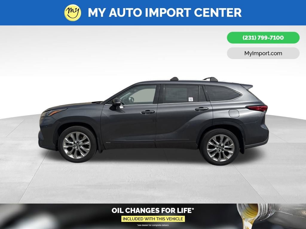 Used 2023 Toyota Highlander Limited image 4