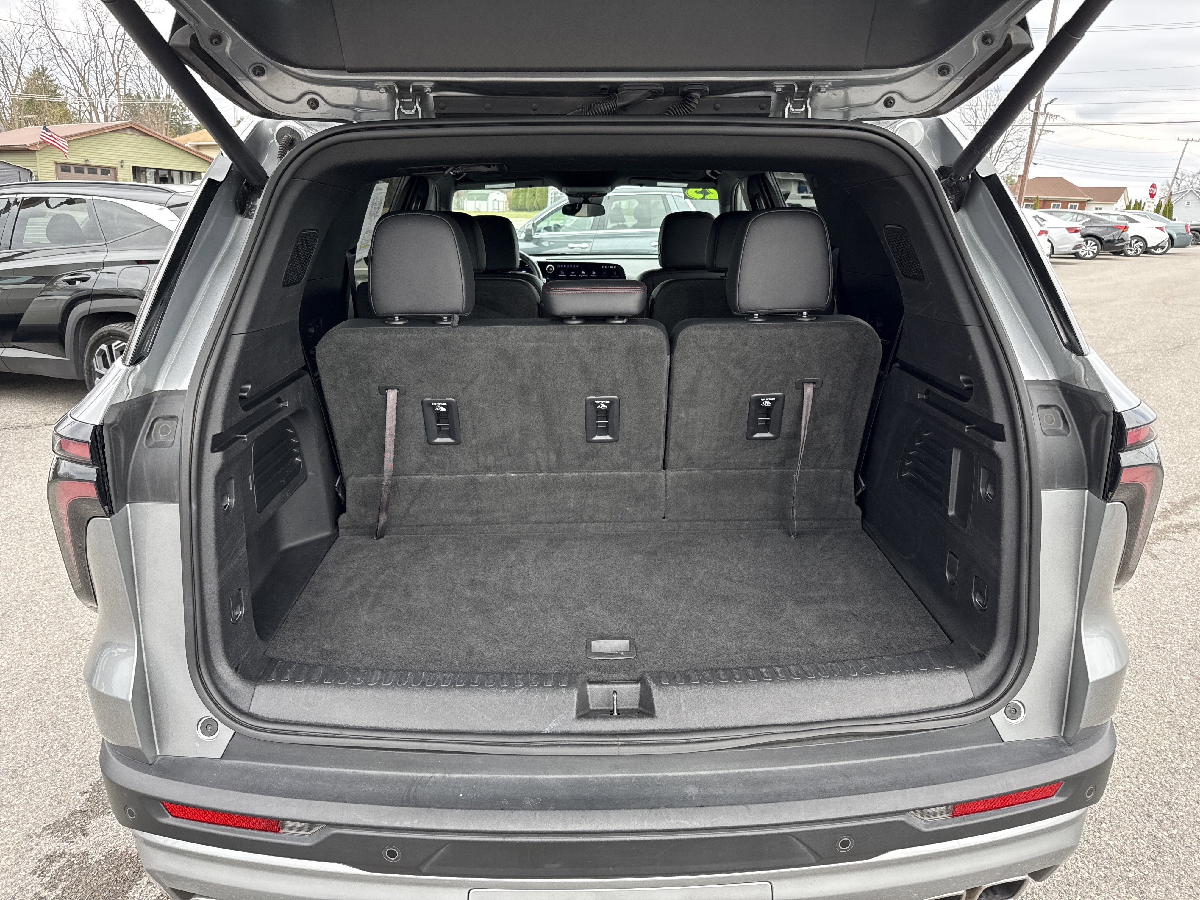 Used 2025 Chevrolet Traverse Z71 video 5