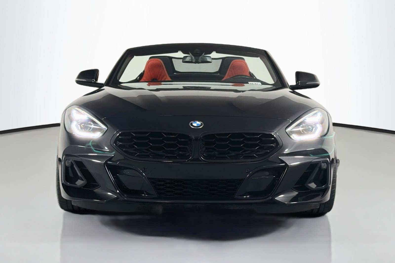 Used 2026 BMW Z4 M40i w/ Shadowloine Package RWD image 4