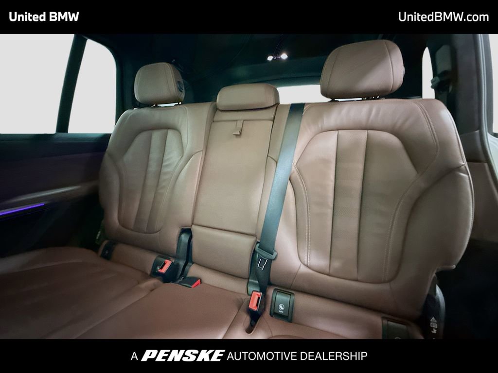 Used 2022 BMW X7 xDrive40i w/ M Sport Package AWD/4WD image 13