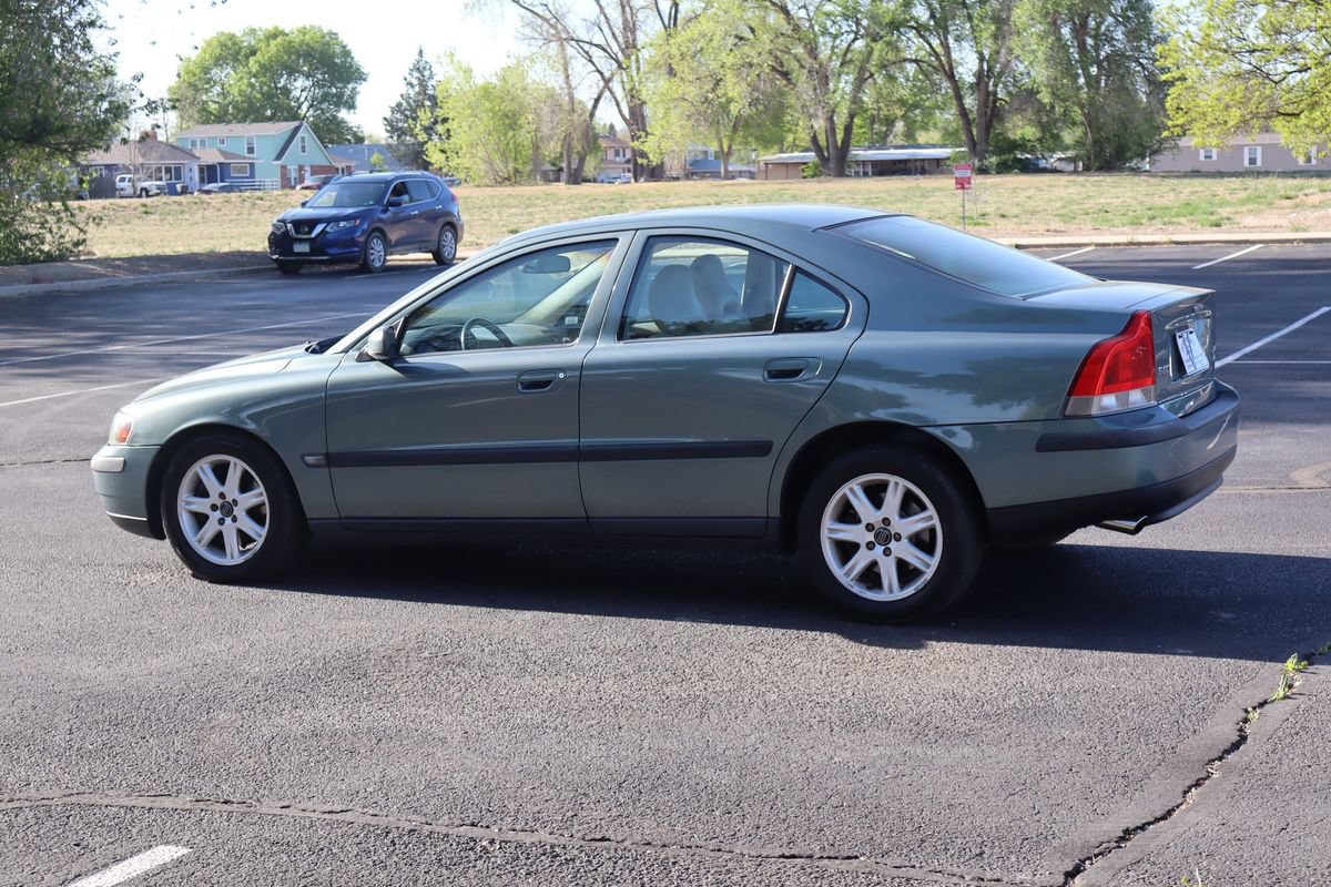 Used 2004 Volvo S60 2.5T AWD/4WD image 8