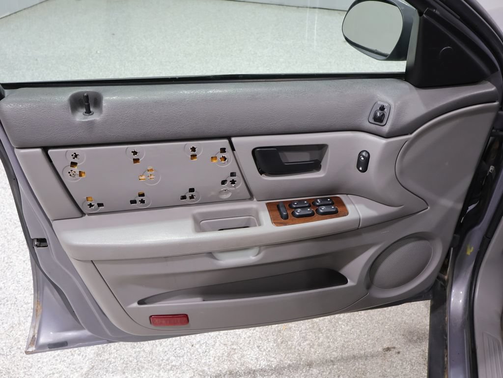 Used 2006 Ford Taurus SEL FWD image 12