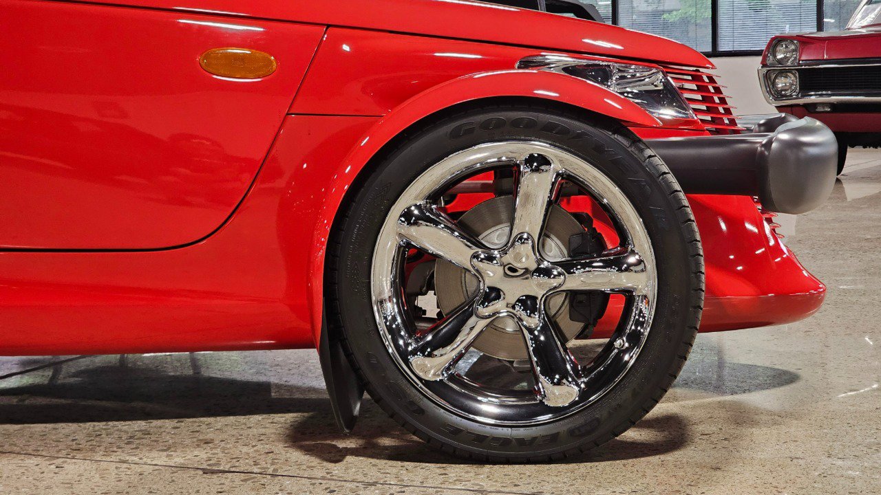 Used 1999 Plymouth Prowler image 17