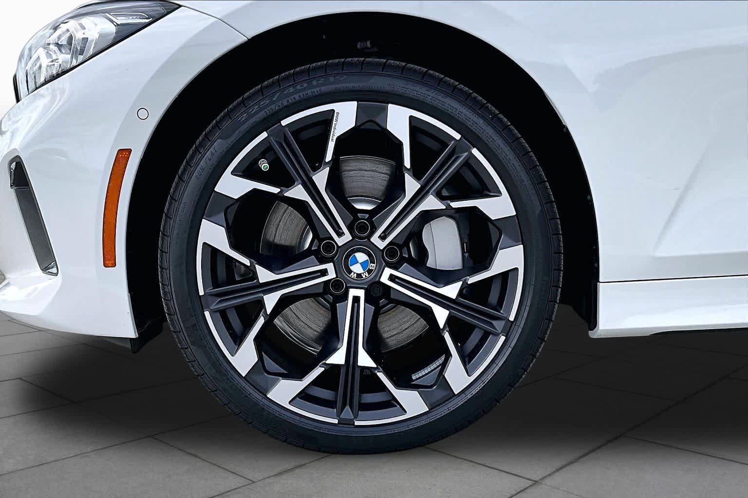 Used 2026 BMW 330i Sedan w/ Convenience Package RWD image 11
