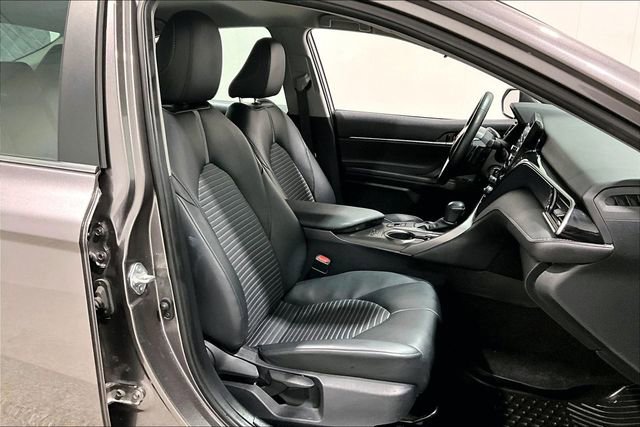 Used 2024 Toyota Camry SE image 29