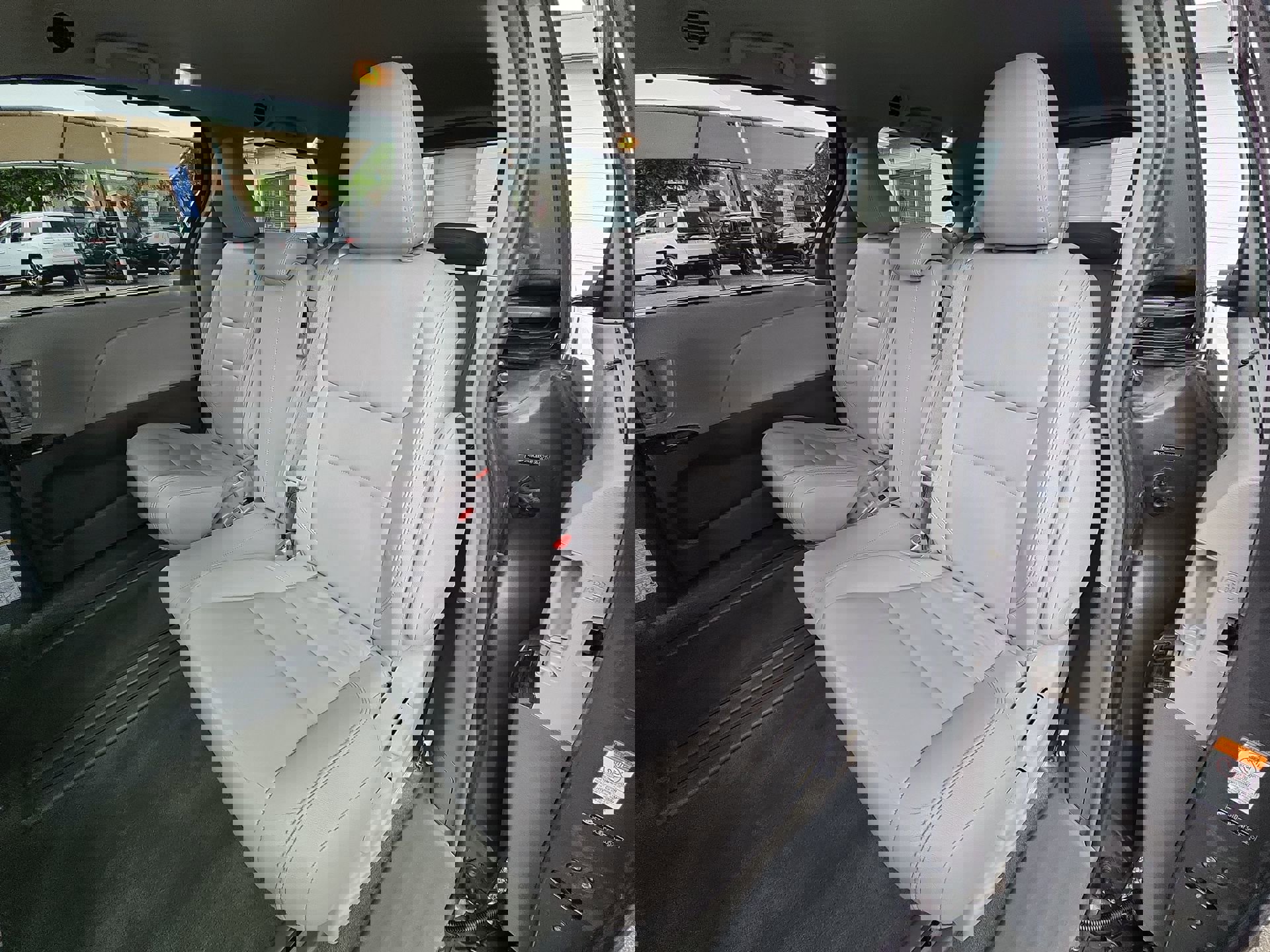 Used 2015 Toyota Sienna XLE w/ XLE Navigation Package image 25