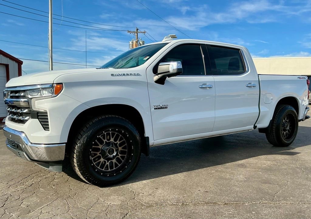 Used 2022 Chevrolet Silverado 1500 LTZ w/ Max Trailering Package AWD/4WD image 7