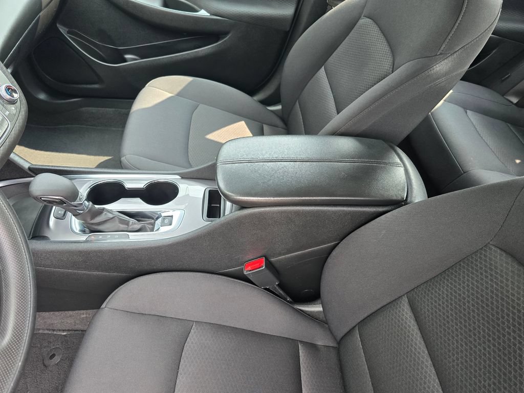 Certified 2025 Chevrolet Malibu LT FWD image 26