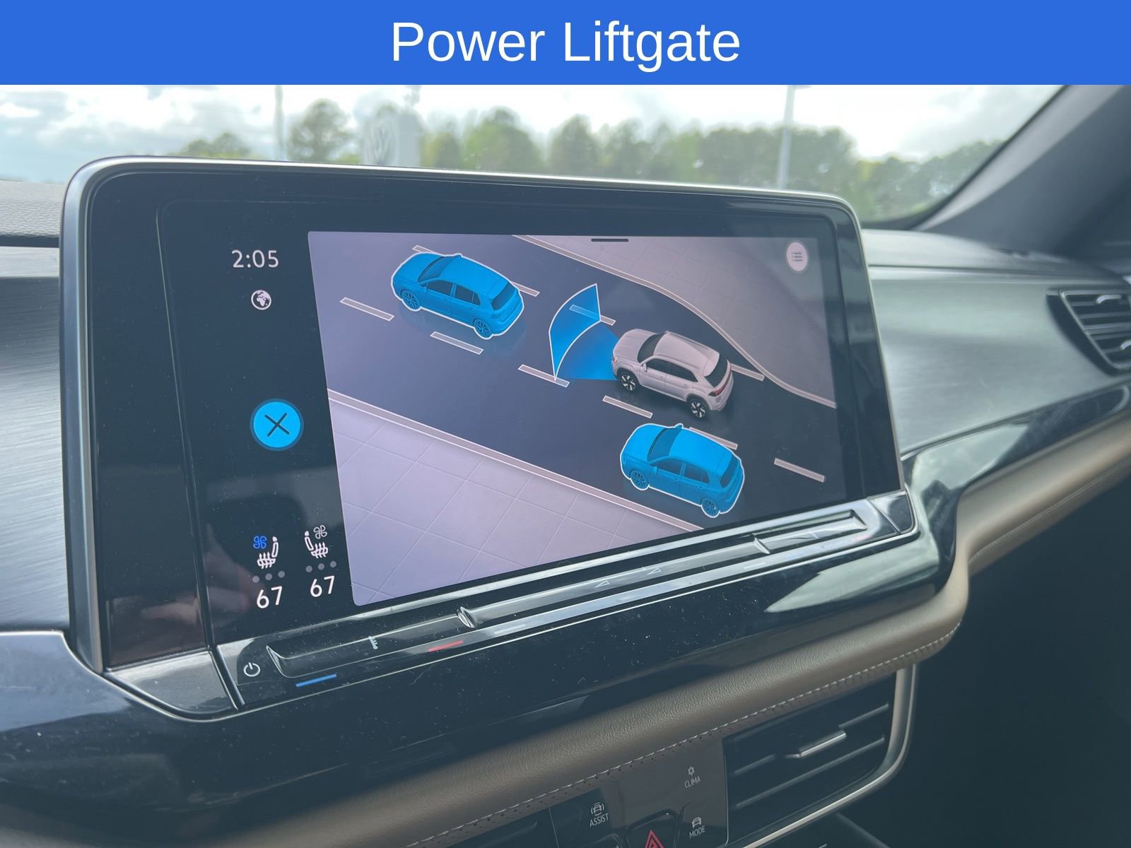 Used 2024 Volkswagen Atlas Cross Sport SE w/ Panoramic Sunroof Package image 10