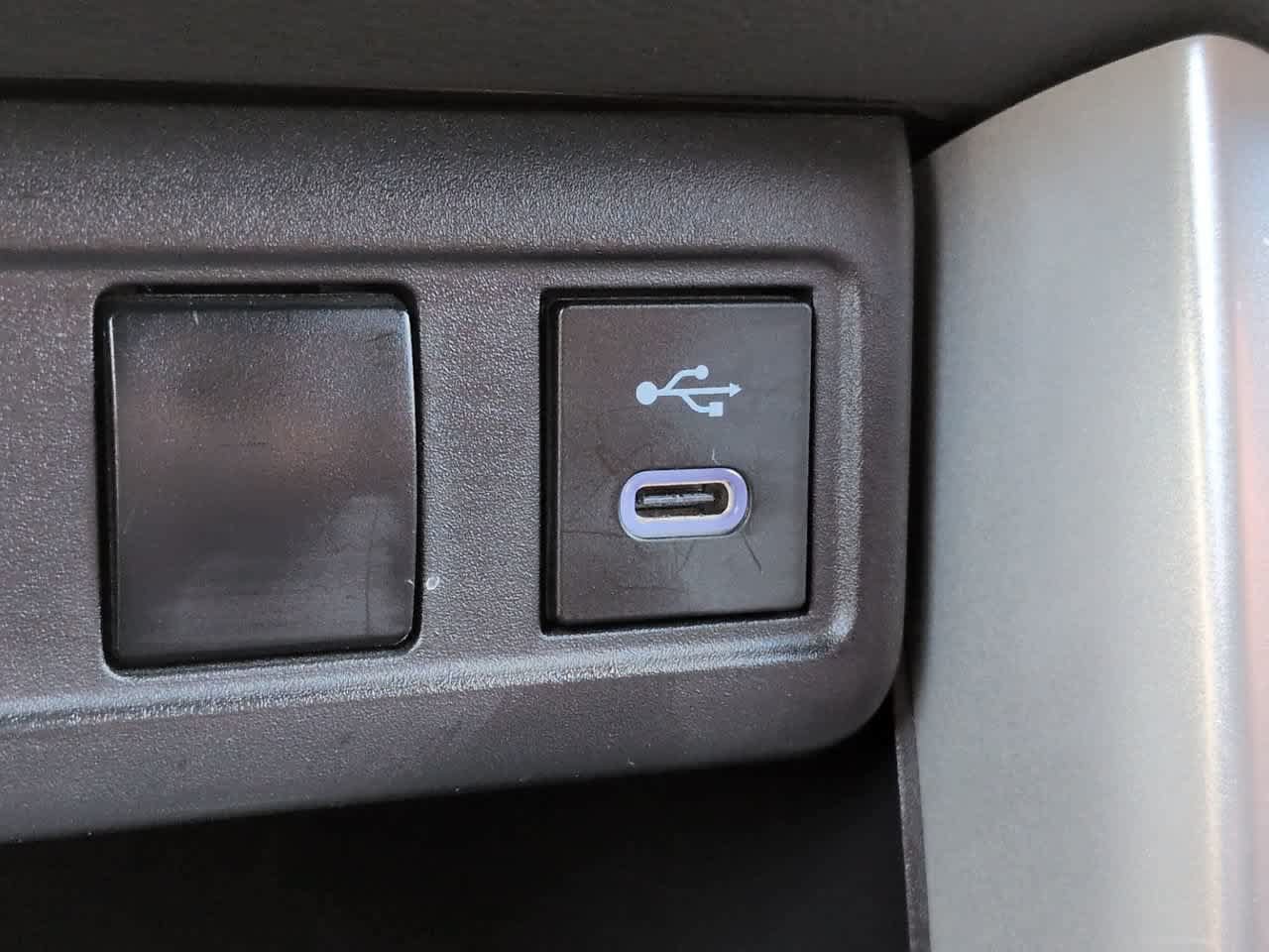 Used 2025 Toyota Corolla Cross AWD Hybrid image 20
