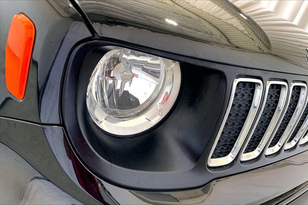 Used 2020 Jeep Renegade Latitude image 28