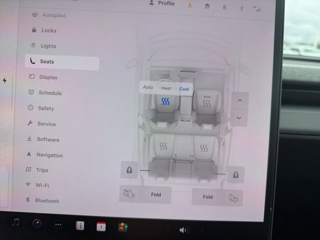 Used 2026 Tesla Model Y Long Range image 33