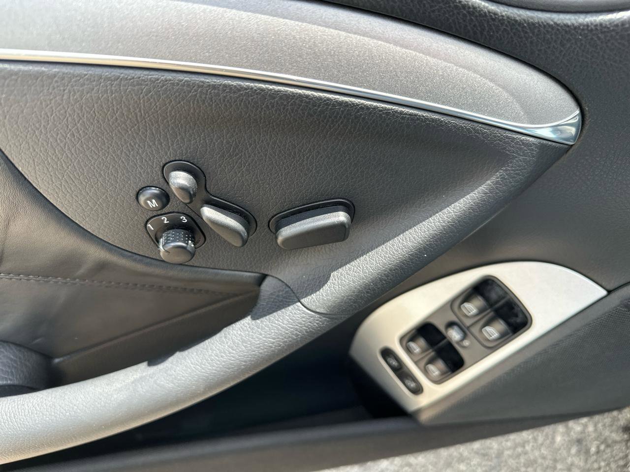 Used 2008 Mercedes-Benz CLK 63 AMG Cabriolet image 16