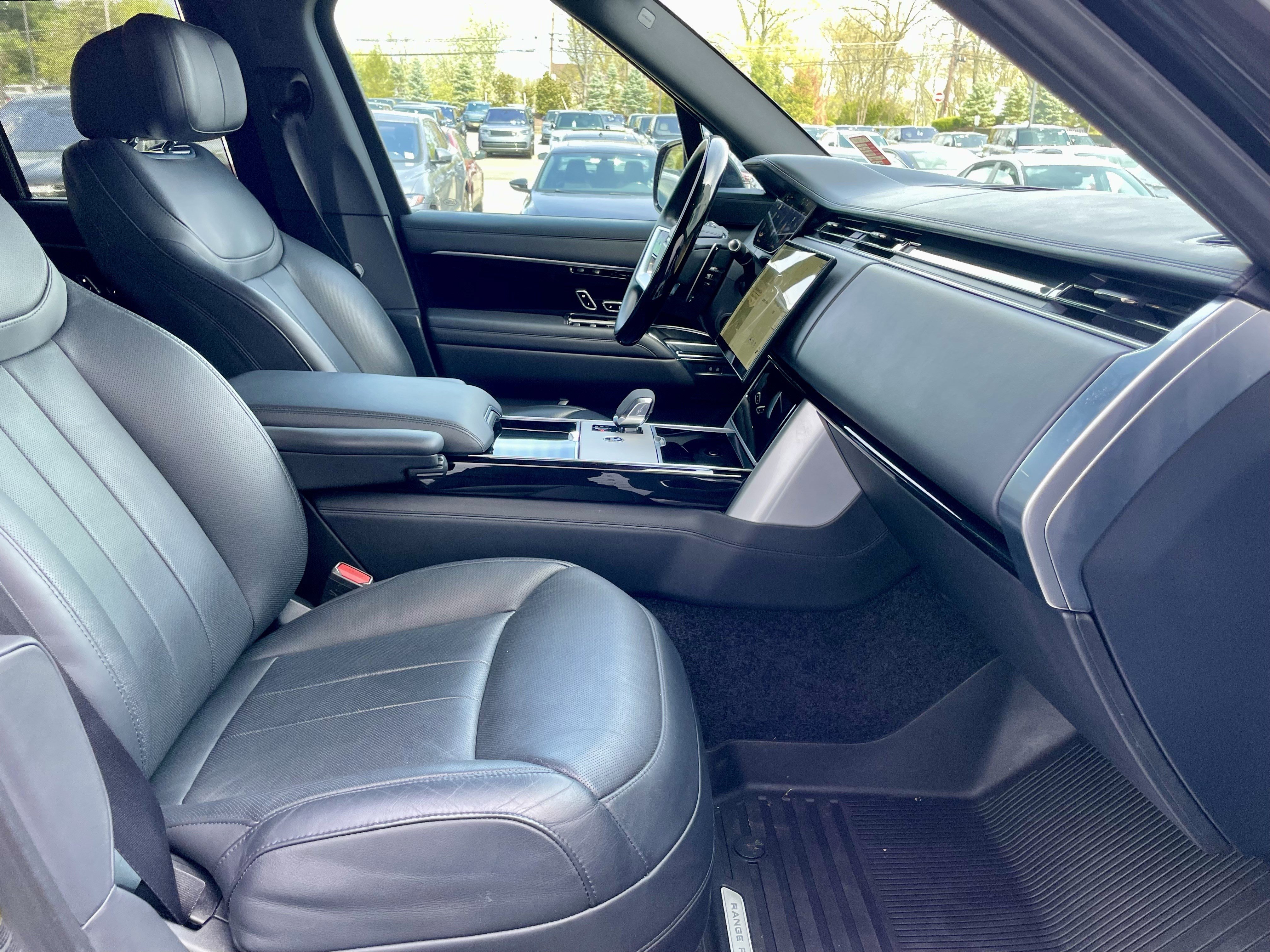 Certified 2024 Land Rover Range Rover Autobiography AWD/4WD image 15