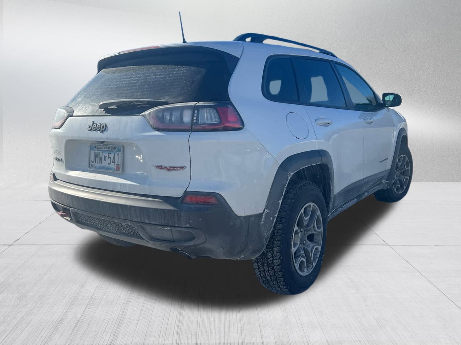 Used 2022 Jeep Cherokee Trailhawk image 9