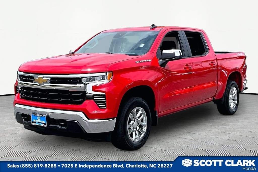 Used 2023 Chevrolet Silverado 1500 LT AWD/4WD image 3