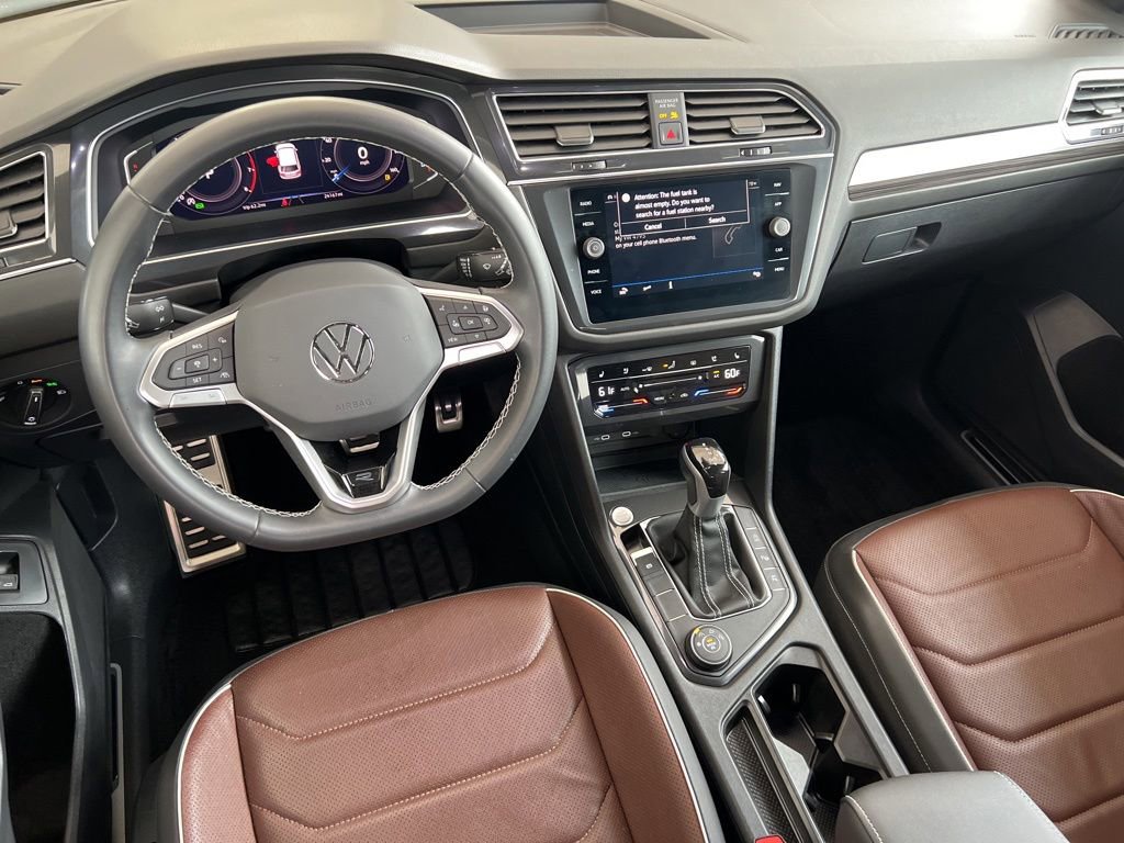 Used 2023 Volkswagen Tiguan SEL R-Line AWD/4WD image 13