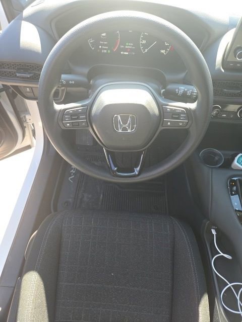 Used 2025 Honda HR-V LX image 12