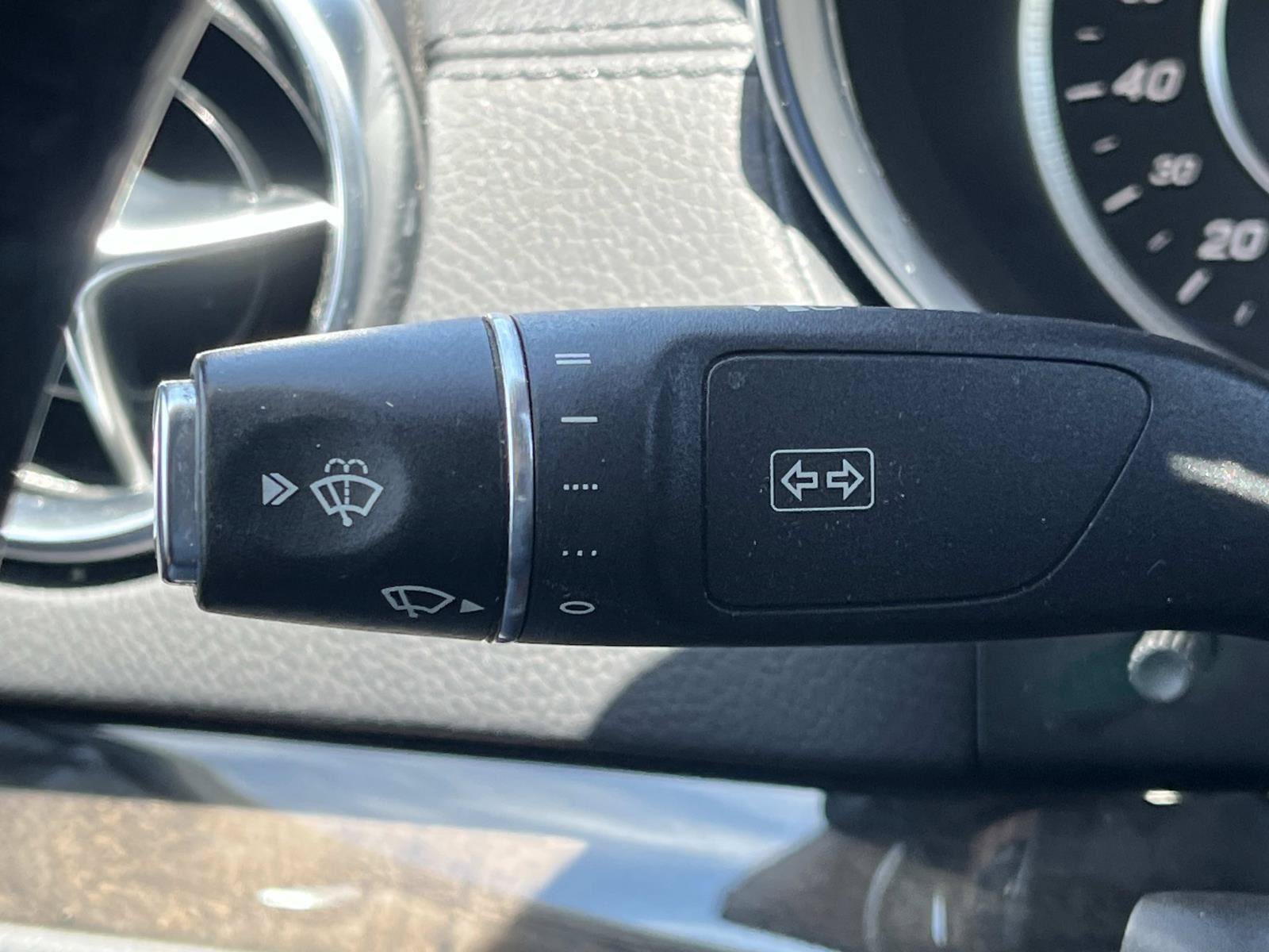Used 2017 Mercedes-Benz SL 450 image 37
