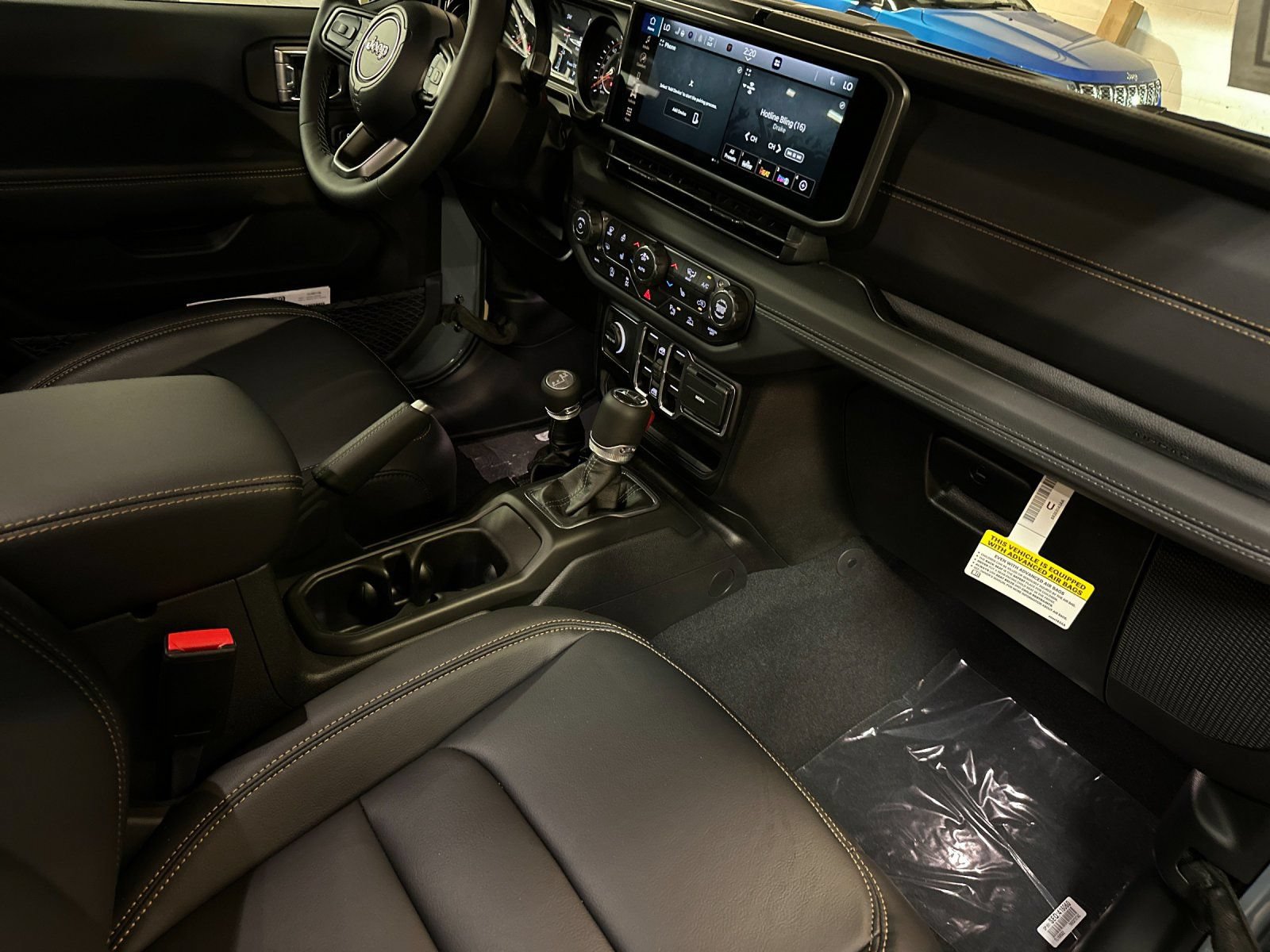 New 2026 Jeep Gladiator Sport AWD/4WD image 14