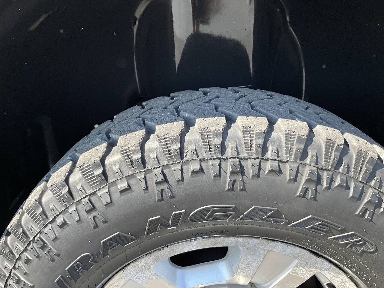 Used 2009 Chevrolet Silverado 2500 LTZ AWD/4WD image 32
