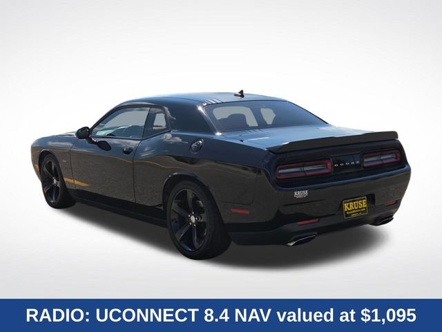 Used 2016 Dodge Challenger R/T RWD image 6