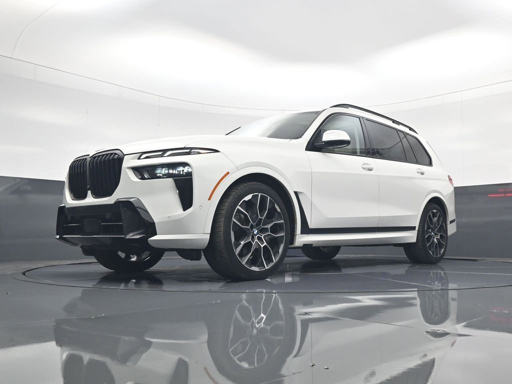 Used 2024 BMW X7 xDrive40i w/ Executive Package image 10