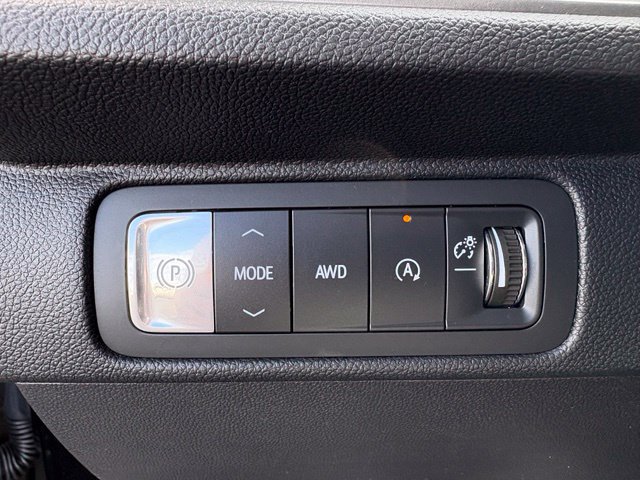 Used 2026 Chevrolet Traverse LT AWD/4WD image 24