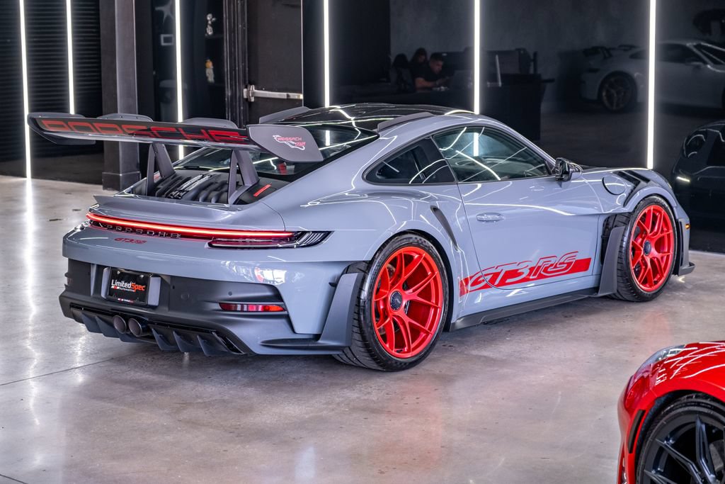 Used 2024 Porsche 911 GT3 RS w/ Weissach Package RWD image 2